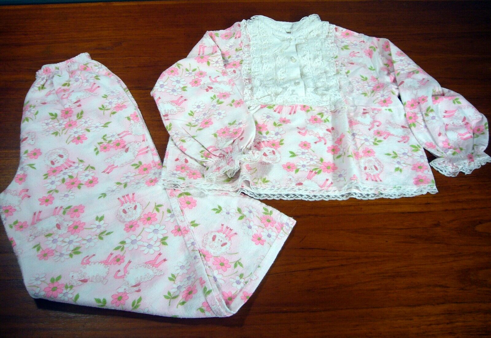 Her Majesty Vintage Lace Pink/purple Pajama Set Girls Size 12 Sheep Daises 1970s